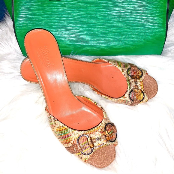 GUCCI Signature Horse-bit Leather-Weave Mules - Picture 2 of 16